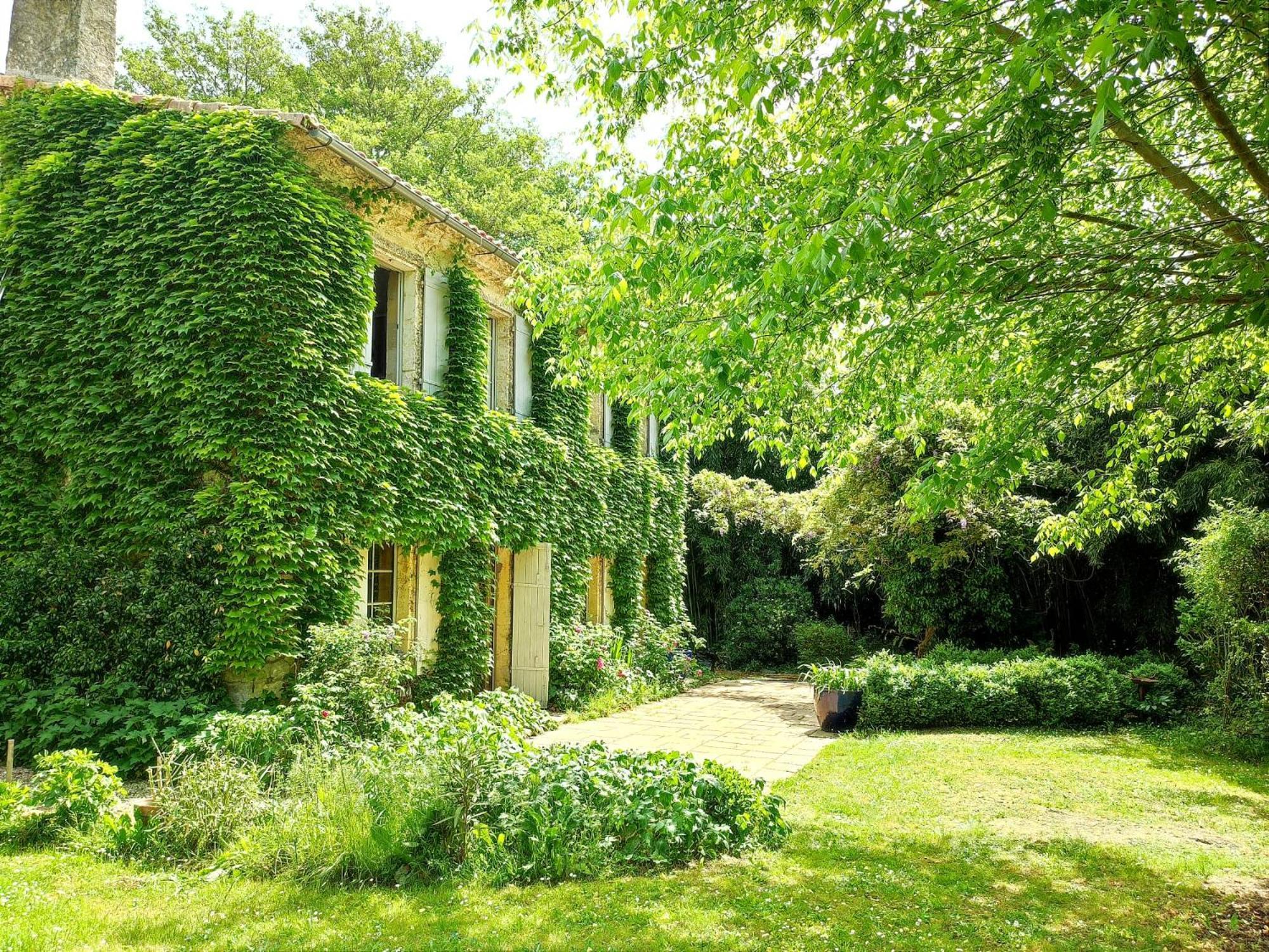 Chambre D'Hotes Le Moulin De Moulis Luaran gambar