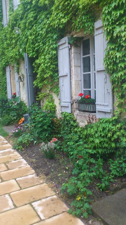 Chambre D'Hotes Le Moulin De Moulis Luaran gambar